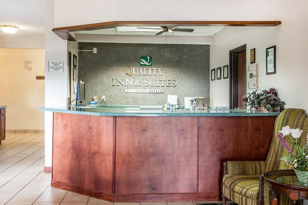 Quality Inn & Suites Данвил Екстериор снимка
