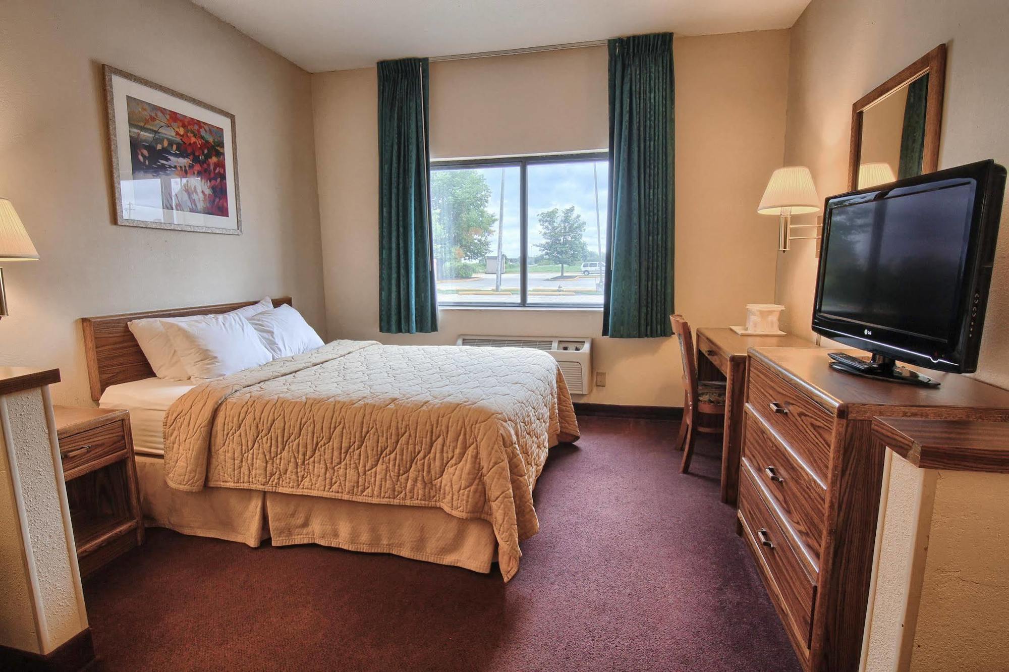 Quality Inn & Suites Данвил Екстериор снимка