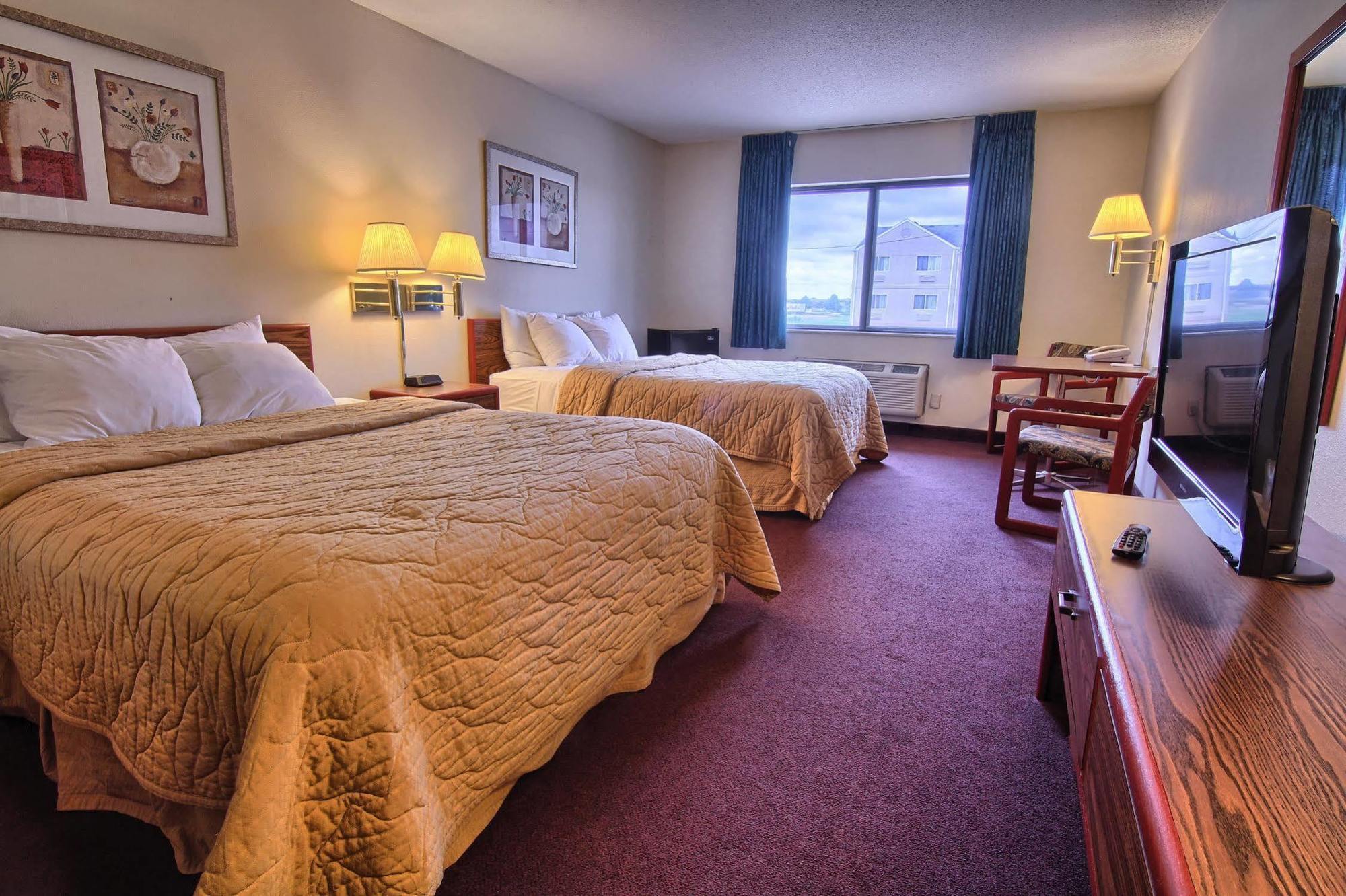 Quality Inn & Suites Данвил Екстериор снимка